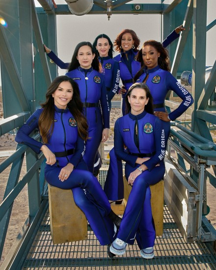 Moda spaziale: Le tute indossate da Katy Perry e Lauren Sánchez creano tendenza